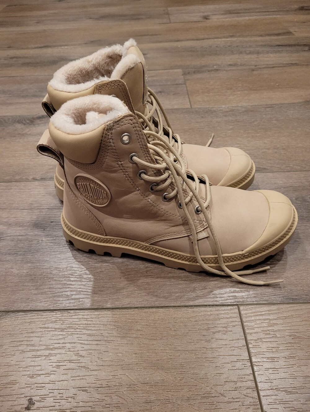 Palladium Tan Sherpa Lined Boots